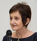 - Zuzana Malinovská -